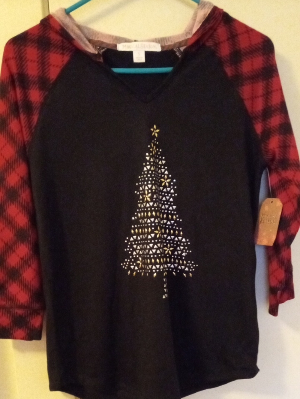 Brand New MAGICAL SEASON Hooded Top
